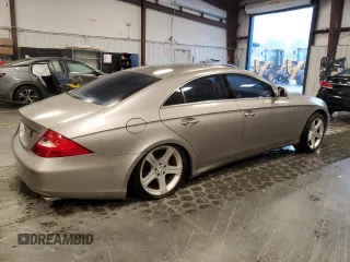 2007 Mercedes-Benz CLS-Class 5.5L with VIN WDDDJ72X77A084281, listed as a Copart auction lot 51673165 with 248,113 mi miles and Salvage Title. Bid and sale history available at carsss.com. Image 3.