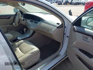 2008 Toyota Avalon XL with VIN 4T1BK36B38U302069, listed as a IAAI auction lot 41771617 with 252,898 mi miles and . Bid and sale history available at DreamBid. Image 5.
