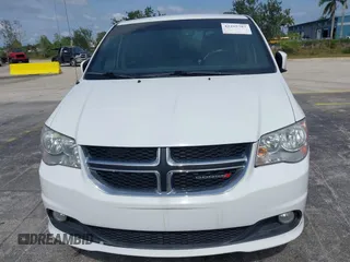 2017 Dodge Grand Caravan SXT with VIN 2C4RDGCG8HR600828, listed as a IAAI auction lot 42255787 with 87,135 mi miles and . Bid and sale history available at DreamBid. Image 6.