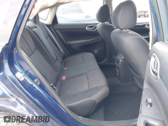 2018 Nissan Sentra SV with VIN 3N1AB7AP6JL637288, listed as a IAAI auction lot 41820941 with 90,122 mi miles. Bid and sale history available at carsss.com. Image 8.