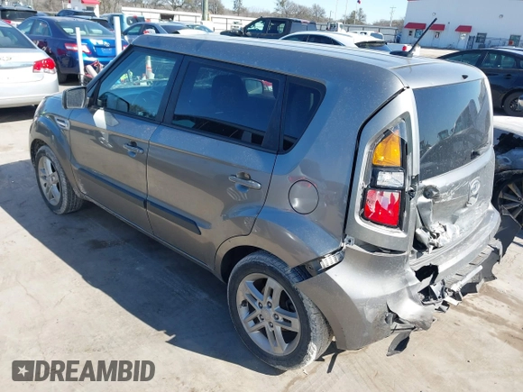 2011 Kia Soul + with VIN KNDJT2A23B7288341, listed as a IAAI auction lot 41722278 with 135,324 mi miles. Bid and sale history available at carsss.com. Image 3.