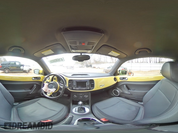 2016 Volkswagen Beetle SE с VIN 3VWJ17AT9GM605867, выставлен на аукционе Copart как лот 41690005 с пробегом 46 090 миль миль и Списание • Salvage title. История ставок и продаж доступна на DreamBid. Изображение 13.