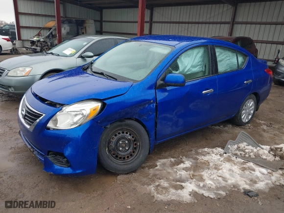 2014 Nissan Versa S with VIN 3N1CN7AP6EL860856, listed as a IAAI auction lot 41744457 with 95,458 mi miles. Bid and sale history available at carsss.com. Image 17.