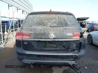 2019 Volkswagen Atlas SE z VIN 1V2UR2CAXKC533741, wystawiony jako IAAI lot #41720450 z przebiegiem 86 662 mil mil oraz . Historia ofert i sprzedaży dostępna na DreamBid. Obrazek 17.