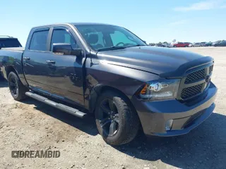 2018 Ram 1500 Sport z VIN 1C6RR7MT0JS241113, wystawiony jako IAAI lot #41854364 z przebiegiem 81 777 mil mil oraz . Historia ofert i sprzedaży dostępna na DreamBid. Obrazek 1.