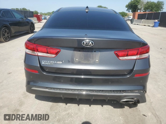 2020 Kia Optima SE z VIN 5XXGT4L35LG407866, wystawiony jako Copart lot #57312695 z przebiegiem 79 256 mil mil oraz Szkoda całkowita • Salvage title. Historia ofert i sprzedaży dostępna na DreamBid. Obrazek 6.