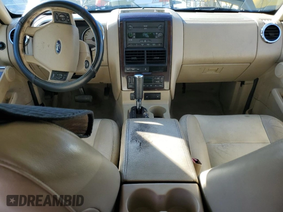 2006 Ford Explorer Limited z VIN 1FMEU65896UA41686, wystawiony jako Copart lot #86592444 z przebiegiem 209 316 mil mil oraz Szkoda całkowita • Salvage title. Historia ofert i sprzedaży dostępna na DreamBid. Obrazek 8.