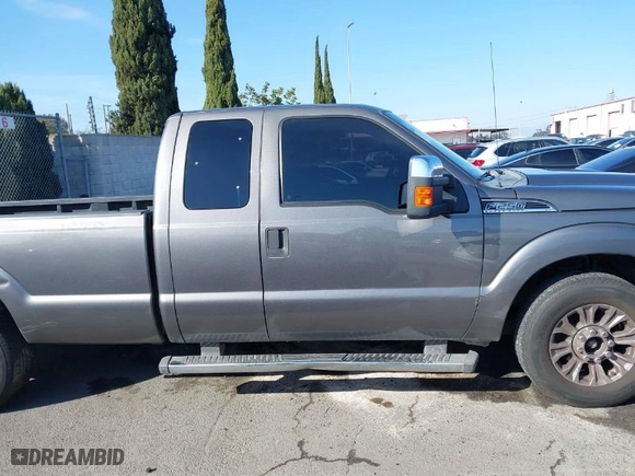 2011 Ford Super Duty F-250 SRW XL with VIN 1FT7X2A65BEA25829, listed as a IAAI auction lot 41633670 with 214,688 mi miles. Bid and sale history available at carsss.com. Image 13.