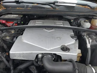 2005 Cadillac SRX with VIN 1GYEE637850138387, listed as a IAAI auction lot 41984558 with 145,162 mi miles. Bid and sale history available at carsss.com. Image 10.