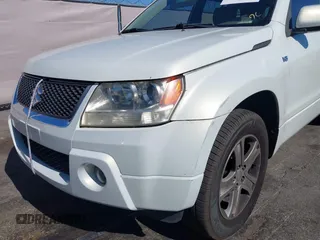 2006 Suzuki Grand Vitara Luxury с VIN JS3TE947764104529, выставлен на аукционе IAAI как лот 42631150 с пробегом 181 900 миль миль и . История ставок и продаж доступна на DreamBid. Изображение 6.