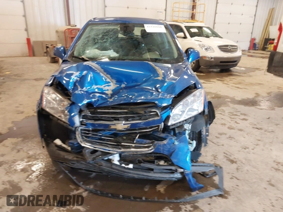 2015 Chevrolet Trax LS with VIN KL7CJKSB6FB178140, listed as a IAAI auction lot 41580006 with 52,014 mi miles. Bid and sale history available at carsss.com. Image 12.