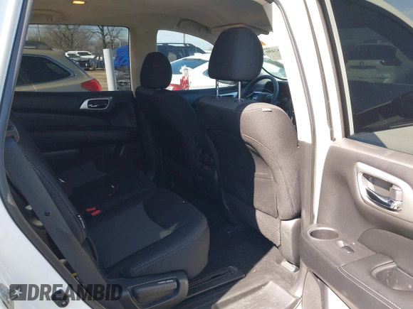 2020 Nissan Pathfinder S with VIN 5N1DR2AN8LC608330, listed as a IAAI auction lot 41637490 with 86,946 mi miles. Bid and sale history available at carsss.com. Image 8.