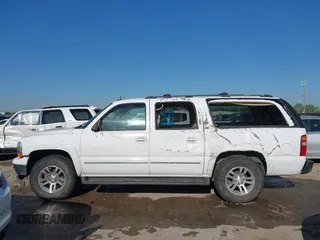 2003 Chevrolet Suburban LT with VIN 1GNFK16Z83R307164, listed as a IAAI auction lot 41977105 with 275,328 mi miles. Bid and sale history available at carsss.com. Image 14.