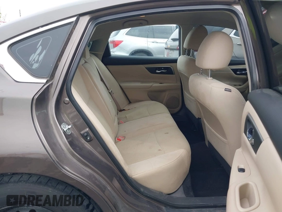2015 Nissan Altima 2.5 S with VIN 1N4AL3AP5FC427759, listed as a IAAI auction lot 42091647 with 182,132 mi miles. Bid and sale history available at carsss.com. Image 8.
