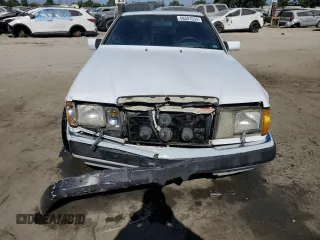 1990 Mercedes-Benz 300 with VIN WDBEA51D0LB167029, listed as a Copart auction lot 68581534 with 184,595 mi miles and Salvage Title. Bid and sale history available at carsss.com. Image 5.