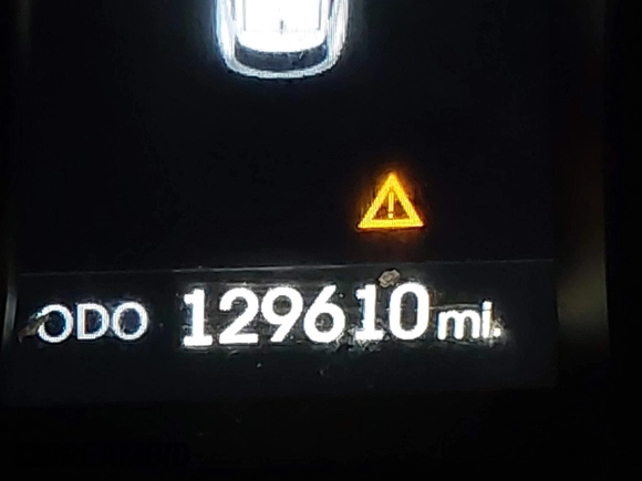 2014 Hyundai Santa Fe Sport with VIN 5XYZU3LB9EG140446, listed as a IAAI auction lot 41527693 with 129,610 mi miles. Bid and sale history available at carsss.com. Image 15.