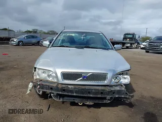 2000 Volvo S40 с VIN YV1VS2555YF537112, выставлен на аукционе IAAI как лот 41421614 с пробегом 79 308 миль миль и . История ставок и продаж доступна на DreamBid. Изображение 13.