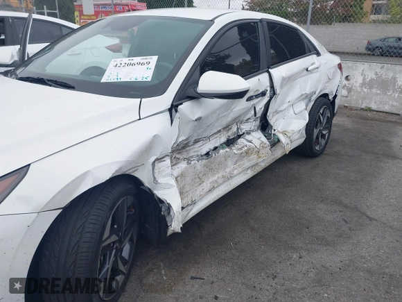 2023 Hyundai Elantra SEL with VIN 5NPLS4AG8PH097908, listed as a IAAI auction lot 42206969 with 42,599 mi miles and . Bid and sale history available at DreamBid. Image 6.