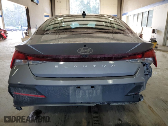 2024 Hyundai Elantra SE with VIN KMHLL4DG4RU686922, listed as a Copart auction lot 43054995 with 27,833 mi miles and Salvage Title. Bid and sale history available at DreamBid. Image 6.