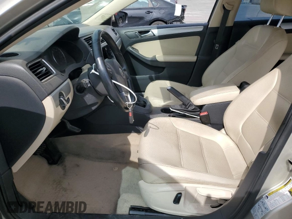2014 Volkswagen Jetta Sedan SE w/Connectivity/Sunroof PZEV with VIN 3VWD17AJ0EM325358, listed as a Copart auction lot 53003245 with 25,440 mi miles and Salvage Title. Bid and sale history available at carsss.com. Image 7.