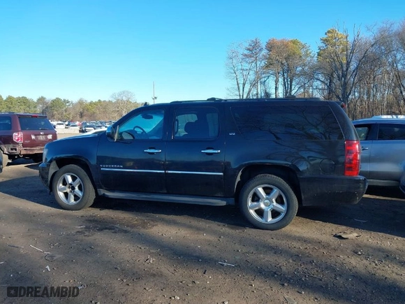 2011 Chevrolet Suburban LTZ with VIN 1GNSKKE38BR102914, listed as a IAAI auction lot 41772394 with NaN miles. Bid and sale history available at carsss.com. Image 14.