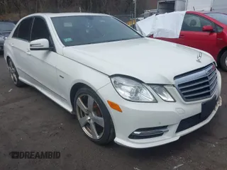 2012 Mercedes-Benz E-Class E 350 Luxury with VIN WDDHF8JB0CA574814, listed as a IAAI auction lot 41966271 with 295,924 mi miles. Bid and sale history available at carsss.com. Image 1.