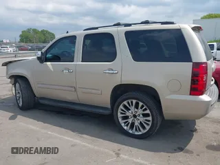 2010 Chevrolet Tahoe LT с VIN 1GNUCBE09AR216446, выставлен на аукционе IAAI как лот 42002298 с пробегом 278 738 миль миль и . История ставок и продаж доступна на DreamBid. Изображение 15.