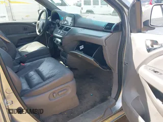 2010 Honda Odyssey Touring с VIN 5FNRL3H90AB038351, выставлен на аукционе IAAI как лот 42036500 с пробегом 176 304 миль миль и . История ставок и продаж доступна на DreamBid. Изображение 5.