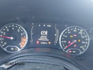 2016 Jeep Renegade Latitude with VIN ZACCJABT1GPD41970, listed as a IAAI auction lot 41795204 with 124,997 mi miles and . Bid and sale history available at carsss.com. Image 7.