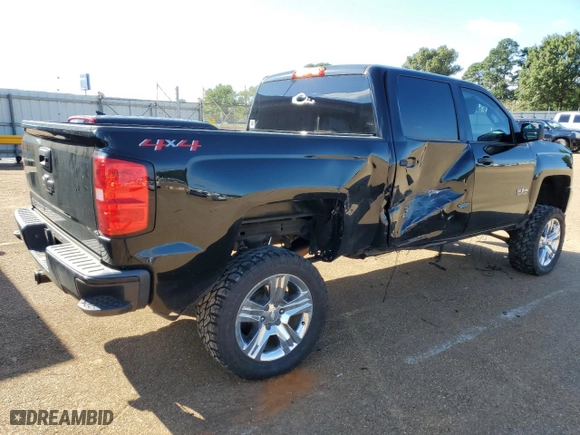 2018 Chevrolet Silverado 1500 Custom with VIN 3GCUKPEC6JG251612, listed as a Copart auction lot 43970645 with 95,613 mi miles and Salvage Title. Bid and sale history available at carsss.com. Image 3.