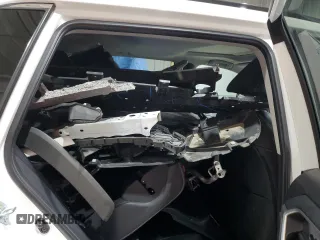 2024 Toyota RAV4 XLE Premium с VIN 2T3A1RFV4RW459565, выставлен на аукционе Copart как лот 57836045 с пробегом 8 480 миль миль и Списание • Salvage title. История ставок и продаж доступна на DreamBid. Изображение 11.