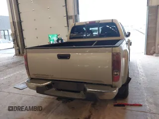 2005 Chevrolet Colorado 1SF LS Z71 with VIN 1GCDT136X58154321, listed as a IAAI auction lot 41906743 with 116,971 mi miles. Bid and sale history available at carsss.com. Image 16.