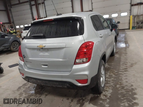 2022 Chevrolet Trax LS with VIN KL7CJNSM5NB550309, listed as a IAAI auction lot 41208893 with 60,580 mi miles. Bid and sale history available at carsss.com. Image 16.
