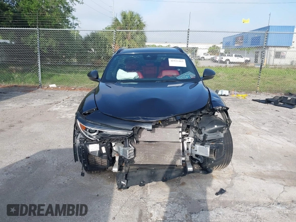 2019 Alfa Romeo Stelvio Ti with VIN ZASPAKBN6K7C46780, listed as a IAAI auction lot 41925163 with Not provided miles and . Bid and sale history available at DreamBid. Image 12.