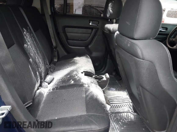 2007 Hummer H3 SUV with VIN 5GTDN13E578250970, listed as a IAAI auction lot 41560783 with 164,136 mi miles. Bid and sale history available at carsss.com. Image 8.