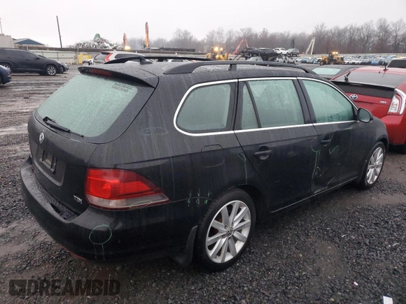 2014 Volkswagen Jetta SportWagen TDI w/Sunroof with VIN 3VWML7AJ0EM624228, listed as a Copart auction lot 85247504 with 62,692 mi miles and Clean Title. Bid and sale history available at carsss.com. Image 3.