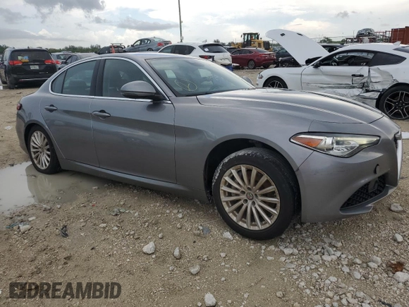 2021 Alfa Romeo Giulia with VIN ZARFANAN1M7648173, listed as a Copart auction lot 54398783 with 17,547 mi miles. Bid and sale history available at carsss.com. Image 4.