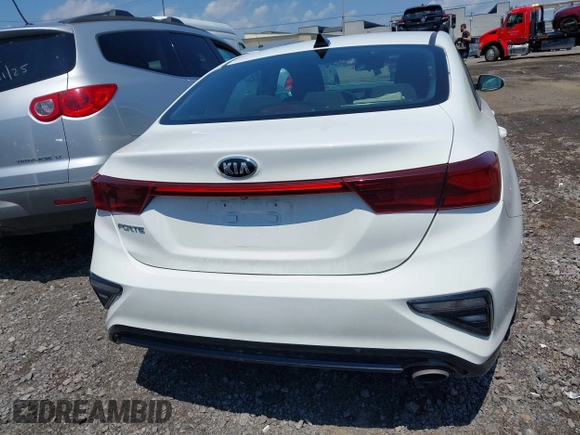 2019 Kia Forte LXS z VIN 3KPF24AD2KE098665, wystawiony jako IAAI lot #42623214 z przebiegiem 124 857 mil mil oraz . Historia ofert i sprzedaży dostępna na DreamBid. Obrazek 16.