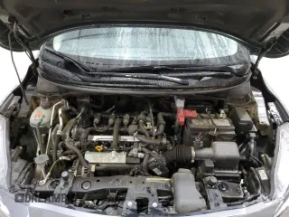 2023 Nissan Versa SV z VIN 3N1CN8EV5PL862003, wystawiony jako Copart lot #60059595 z przebiegiem 35 896 mil mil oraz Czysty tytuł • Clean title. Historia ofert i sprzedaży dostępna na DreamBid. Obrazek 11.