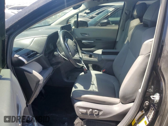 2021 Toyota Sienna XLE with VIN 5TDYRKEC1MS064669, listed as a Copart auction lot 57818955 with 120,181 mi miles and Salvage title. Bid and sale history available at DreamBid. Image 7.