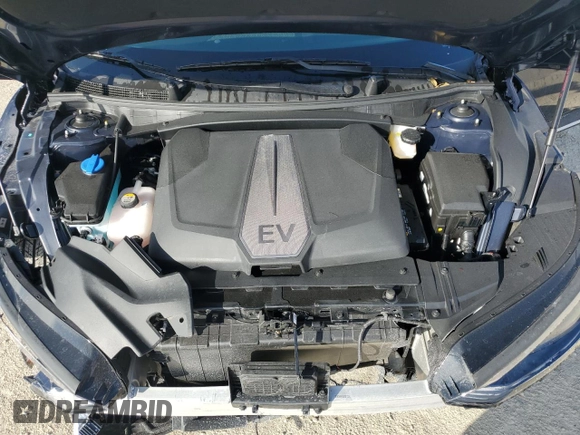 2024 Kia EV6 Light Long Range with VIN KNDC34LA3R5218238, listed as a Copart auction lot 86973164 with 601 mi miles and Salvage Title. Bid and sale history available at carsss.com. Image 14.