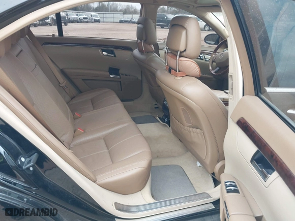 2009 Mercedes-Benz S-Class 5.5L V8 with VIN WDDNG86X19A265348, listed as a IAAI auction lot 41363842 with 126,587 mi miles. Bid and sale history available at carsss.com. Image 8.