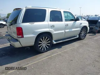 2004 Cadillac Escalade with VIN 1GYEC63T74R310907, listed as a IAAI auction lot 42747095 with 165,755 mi miles and . Bid and sale history available at DreamBid. Image 4.