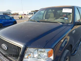 2004 Ford F-150 XLT with VIN 1FTPW12564KC50039, listed as a IAAI auction lot 42011854 with 276,885 mi miles and . Bid and sale history available at DreamBid. Image 6.