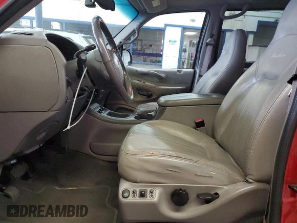 2002 Ford Expedition Eddie Bauer with VIN 1FMPU18L22LA88795, listed as a Copart auction lot 49860805 with 195,631 mi miles and Salvage title. Bid and sale history available at DreamBid. Image 7.