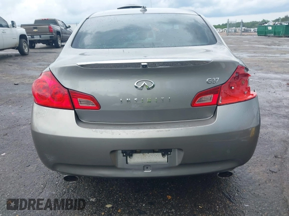 2009 Infiniti G37 Journey with VIN JNKCV61E79M308945, listed as a IAAI auction lot 42059939 with 195,306 mi miles and . Bid and sale history available at carsss.com. Image 17.
