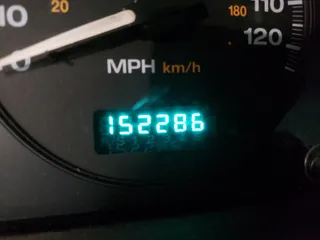 2002 Jeep Grand Cherokee Laredo with VIN 1J8GW48S92C197903, listed as a Copart auction lot 70524292 with 152,286 mi miles and Non Repairable. Bid and sale history available at carsss.com. Image 8.