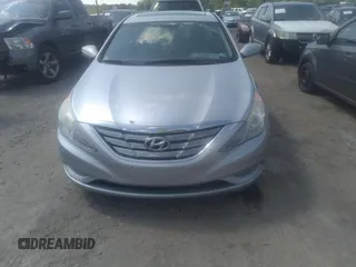 2013 Hyundai Sonata Limited with VIN 5NPEC4AB8DH638879, listed as a IAAI auction lot 37443934 with 173,491 mi miles and . Bid and sale history available at DreamBid. Image 6.