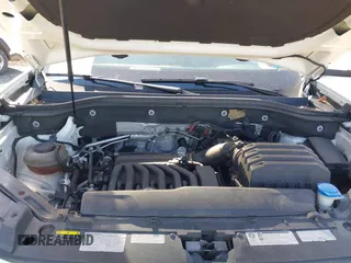 2018 Volkswagen Atlas SE with VIN 1V2LR2CA3JC577302, listed as a IAAI auction lot 41733691 with 66,185 mi miles and . Bid and sale history available at DreamBid. Image 10.