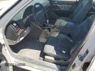 1996 Mercedes-Benz S 320 z VIN WDBGA32EXTA286877, wystawiony jako Copart lot #58302965 z przebiegiem 149 870 mil mil oraz Czysty tytuł • Clean title. Historia ofert i sprzedaży dostępna na DreamBid. Obrazek 7.